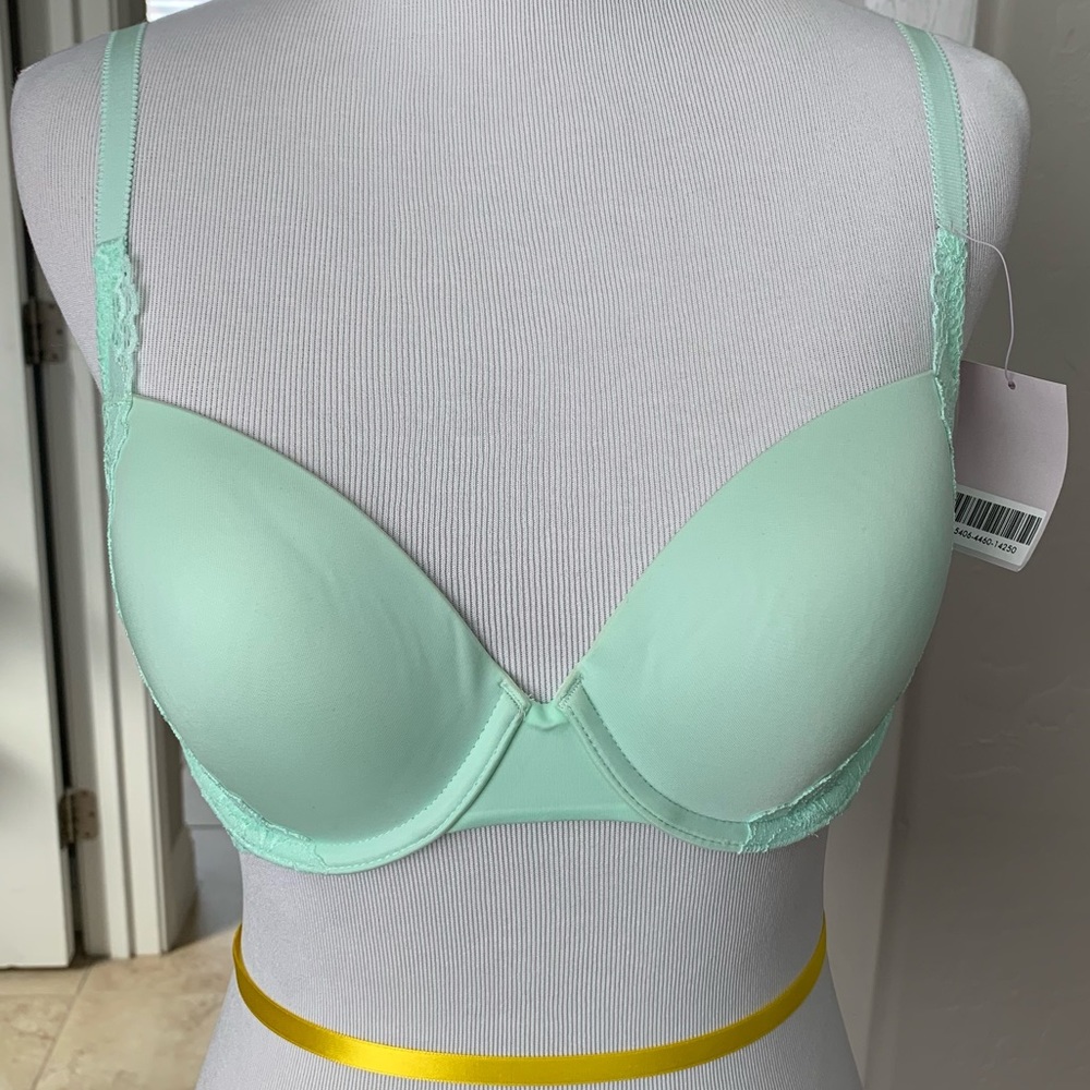 Savage X Fenty Green 36B Bra Lace NWT